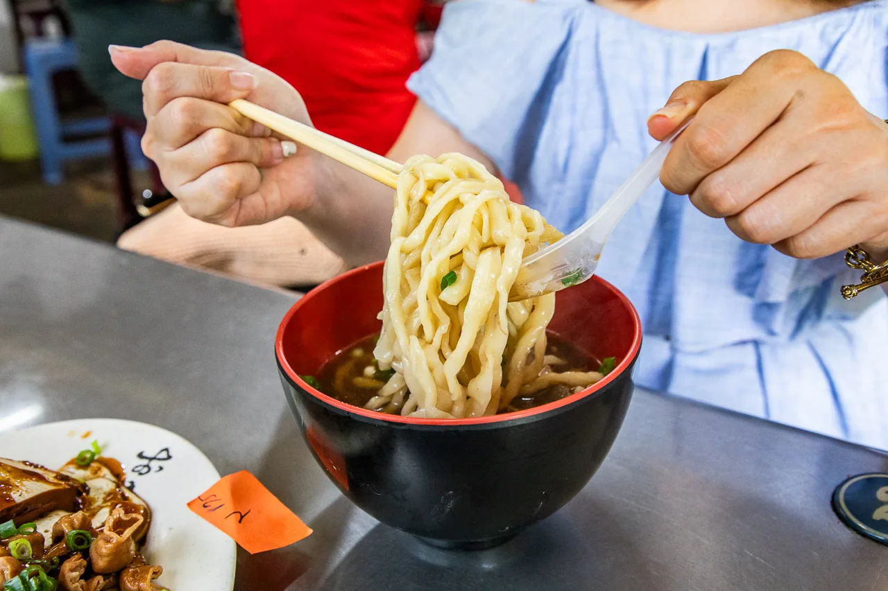 通霄美食,白沙屯外省牛肉麵