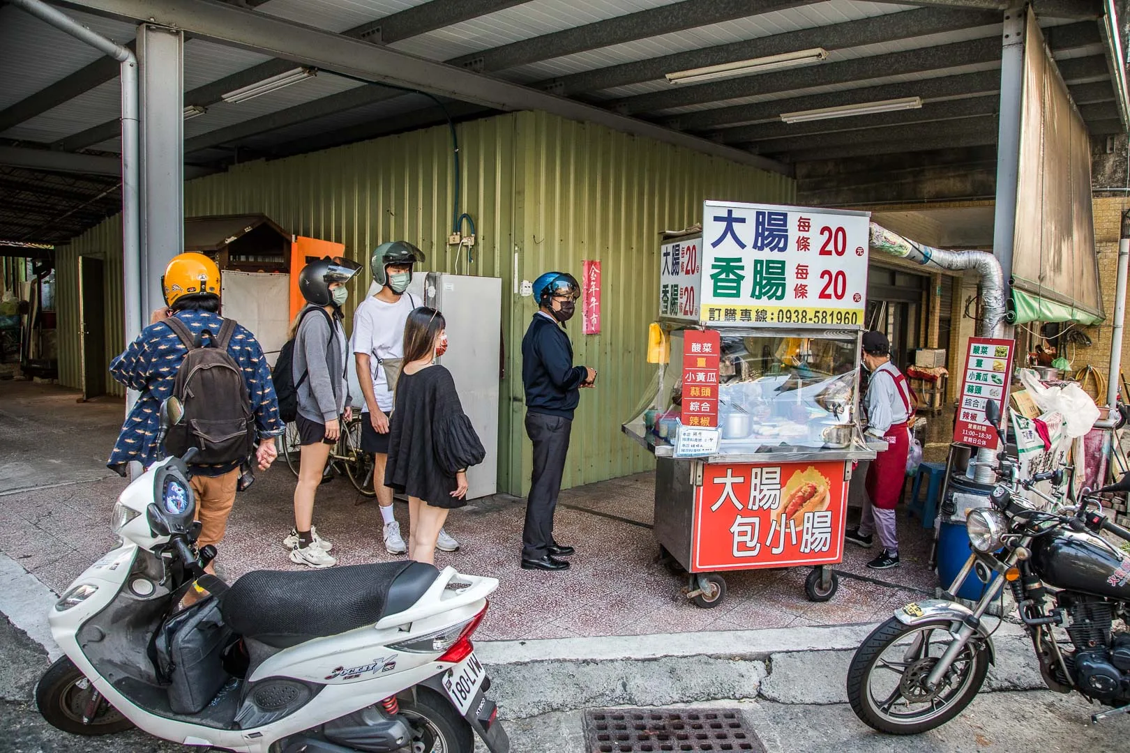 台南烤香腸,台南大腸包香腸,台南米腸包香腸,宋家特製大腸香腸,五妃街大腸香腸,台南宋家特製大腸香腸,台南美食,台南小吃 台南烤香腸,台南大腸包香腸,台南米腸包香腸,宋家特製大腸香腸,五妃街大腸香腸,台南宋家特製大腸香腸,台南美食,台南小吃