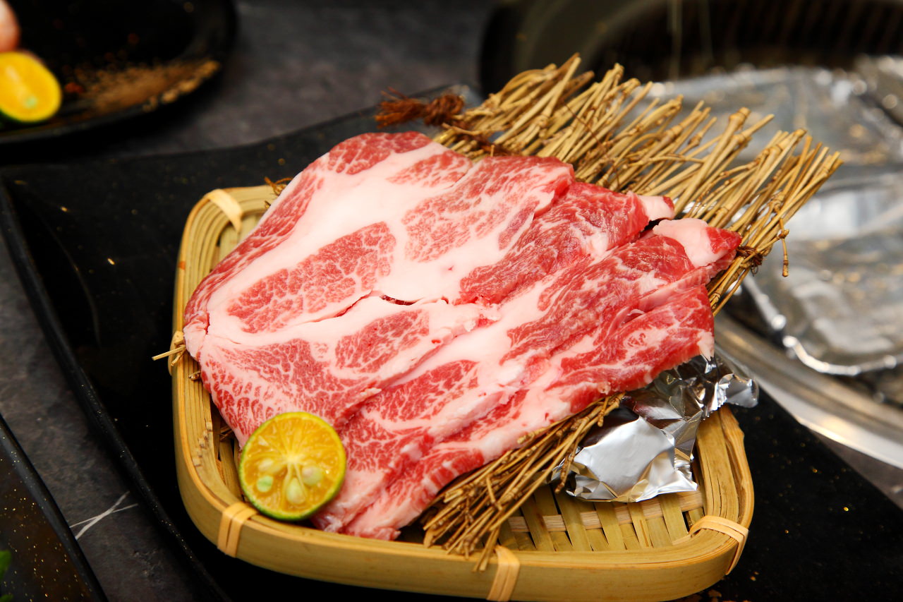 板橋燒烤吃到飽,邀稿,板橋吃到飽,帝王蟹吃到飽,台北帝王蟹吃到飽,板橋帝王蟹吃到飽,原月日式頂級帝王蟹燒烤吃到飽