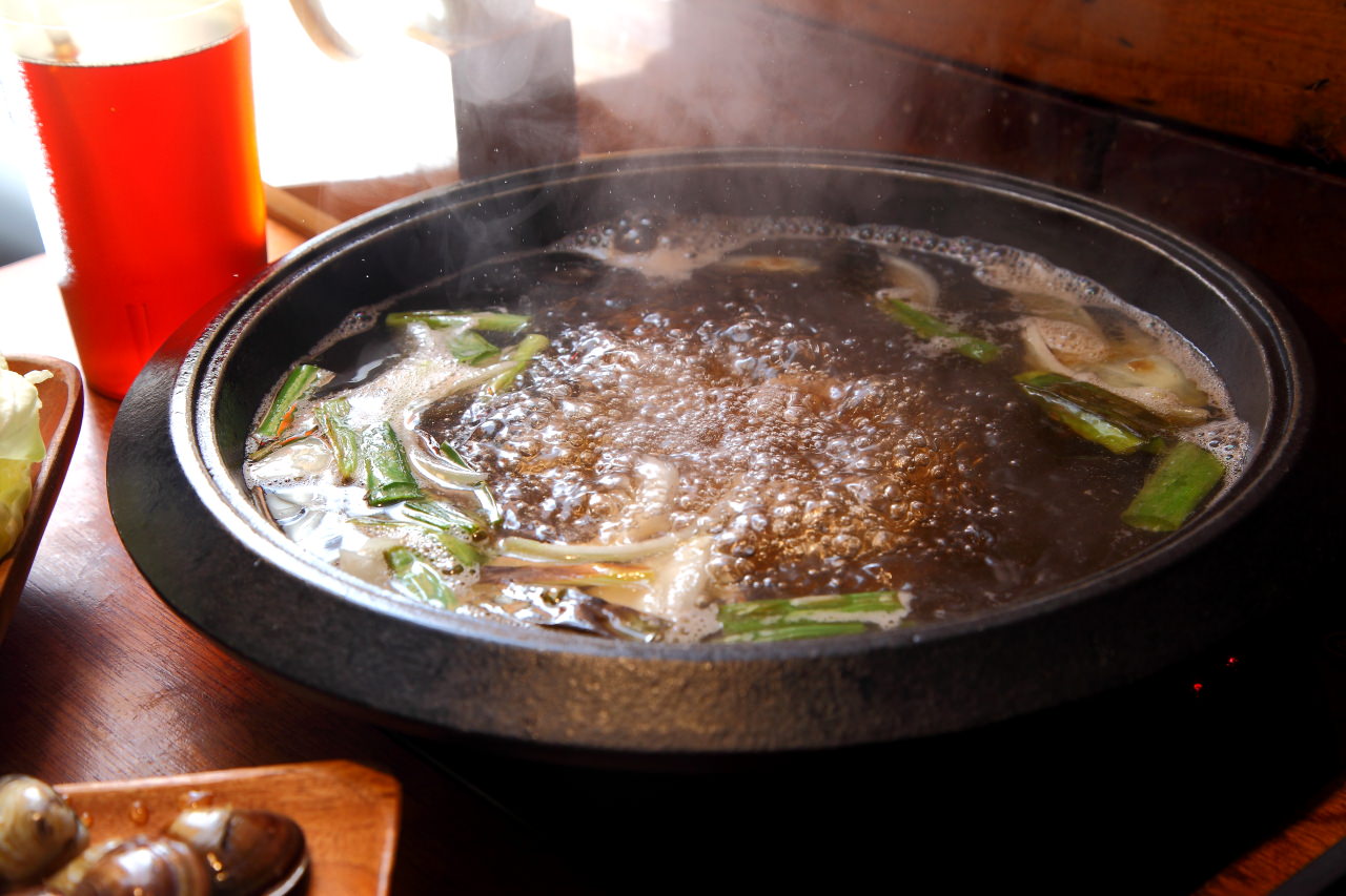 官也溫菜石頭火鍋專賣士林店,士林官也溫菜石頭火鍋專賣,台北火鍋,士林美食,台北石頭火鍋,捷運士林站美食,士林火鍋,士林石頭火鍋,官也溫菜石頭火鍋專賣