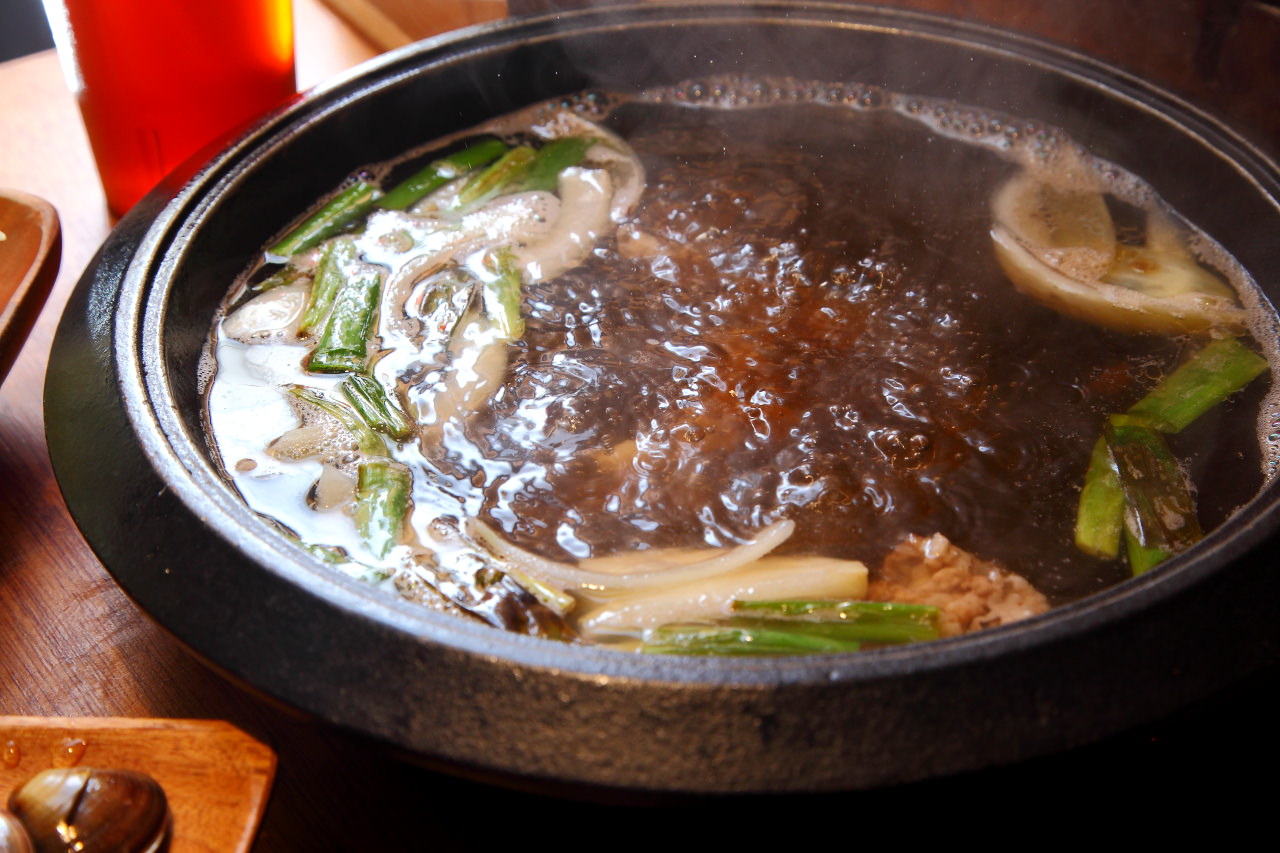 官也溫菜石頭火鍋專賣士林店,士林官也溫菜石頭火鍋專賣,台北火鍋,士林美食,台北石頭火鍋,捷運士林站美食,士林火鍋,士林石頭火鍋,官也溫菜石頭火鍋專賣