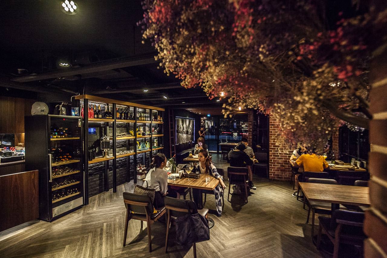台北消夜,Chinese Whispers悄悄話餐酒館,悄悄話餐酒館,台北餐酒館,大安區餐酒館,東區酒館,台北調酒,東區調酒,台北調酒推薦