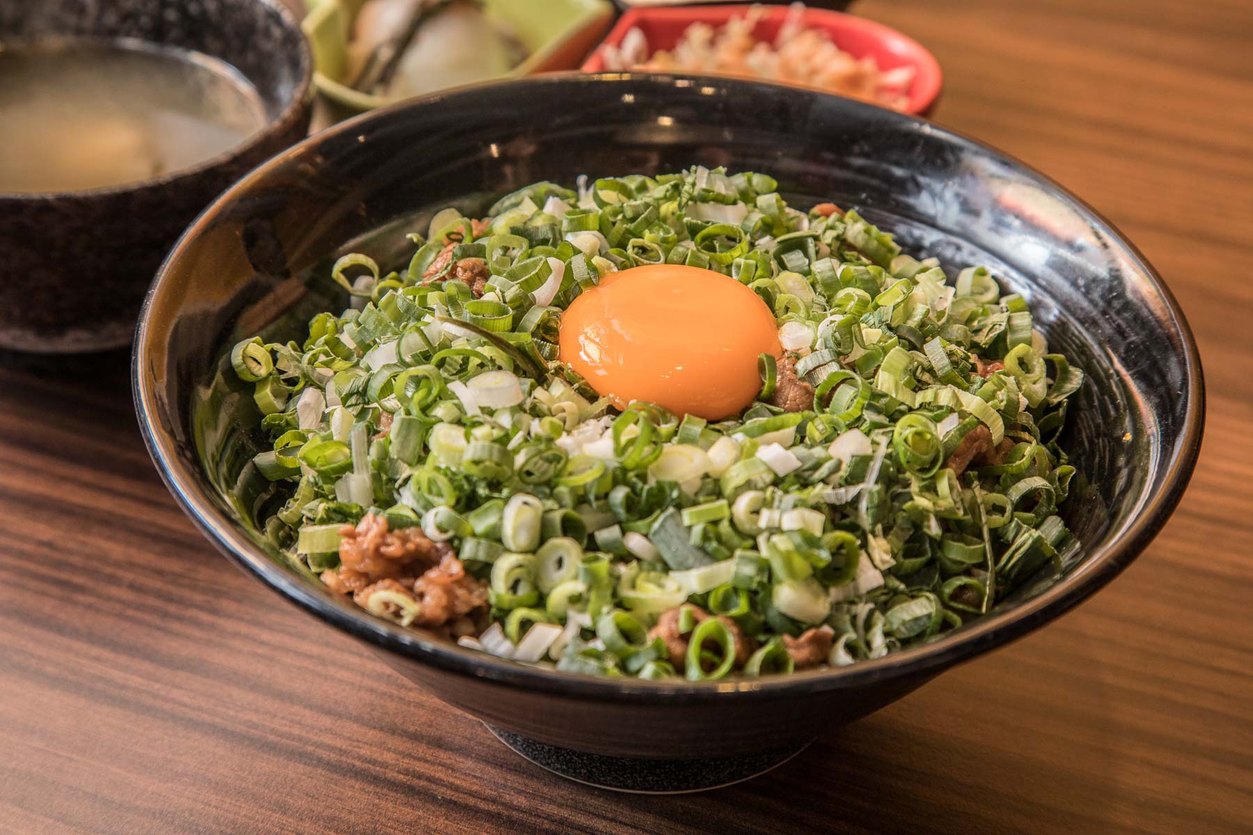 中山丼飯,新光三越南西美食,新光三越周邊美食,中山區小吃,中山區必吃,新丼,韓美新丼,中山美食,中山區美食,台北丼飯