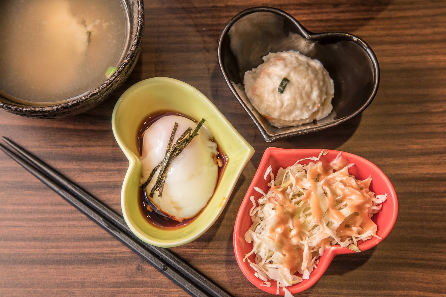 中山丼飯,新光三越南西美食,新光三越周邊美食,中山區小吃,中山區必吃,新丼,韓美新丼,中山美食,中山區美食,台北丼飯