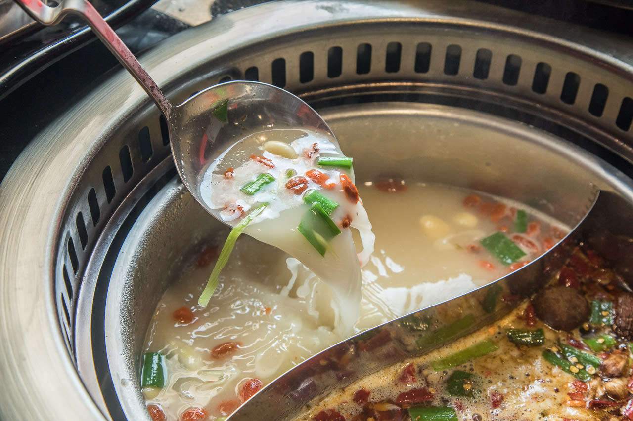 小蒙牛西門店,台北美食,西門町吃到飽,西門町美食,西門町火鍋,西門町燒肉,西門町麻辣火鍋,小蒙牛頂級麻辣養生鍋（烤）西門店,小蒙牛頂級麻辣養生鍋,小蒙牛