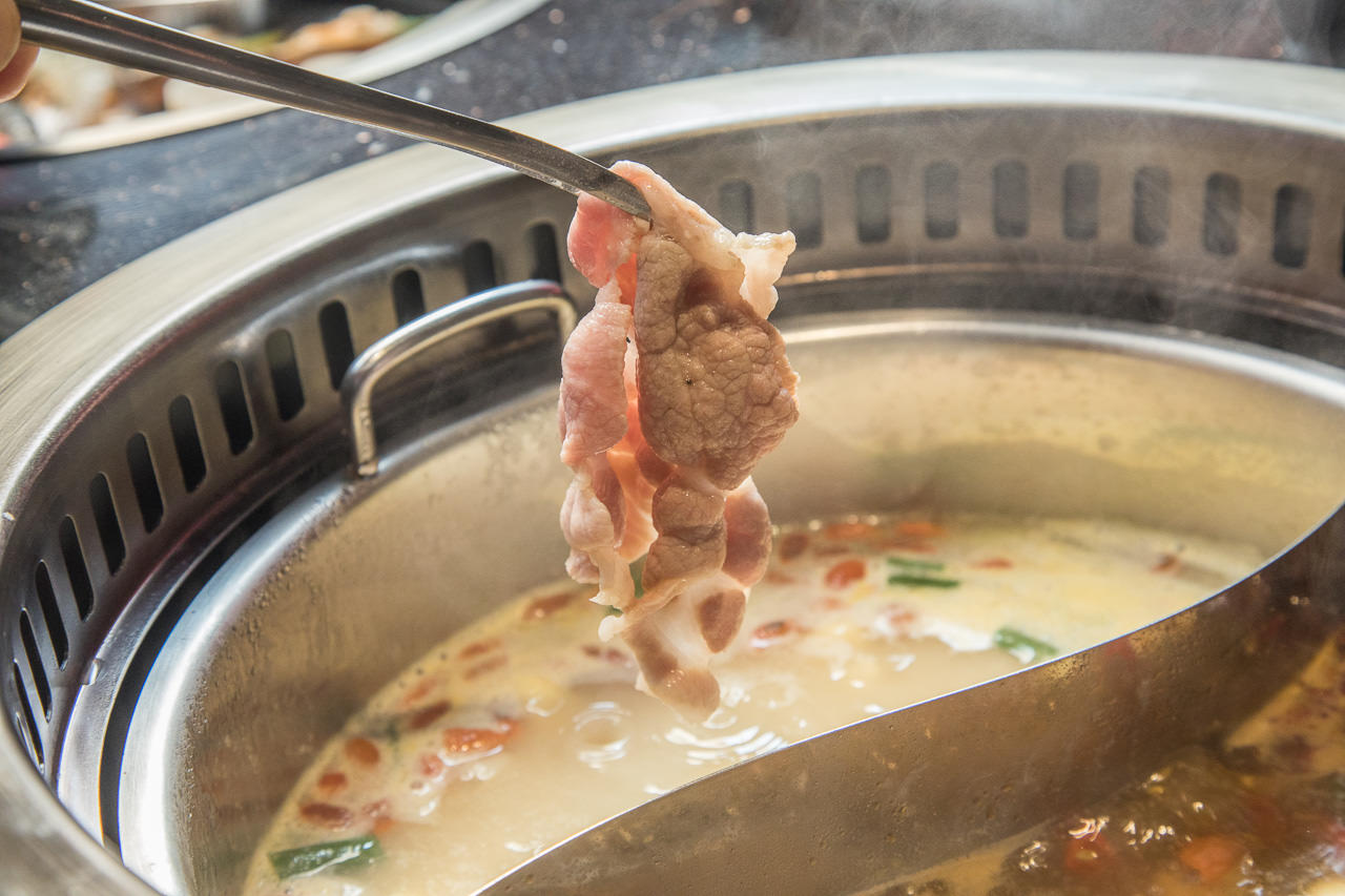小蒙牛西門店,台北美食,西門町吃到飽,西門町美食,西門町火鍋,西門町燒肉,西門町麻辣火鍋,小蒙牛頂級麻辣養生鍋（烤）西門店,小蒙牛頂級麻辣養生鍋,小蒙牛