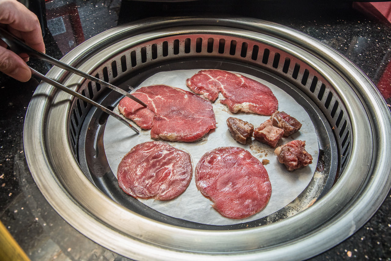 小蒙牛西門店,台北美食,西門町吃到飽,西門町美食,西門町火鍋,西門町燒肉,西門町麻辣火鍋,小蒙牛頂級麻辣養生鍋（烤）西門店,小蒙牛頂級麻辣養生鍋,小蒙牛