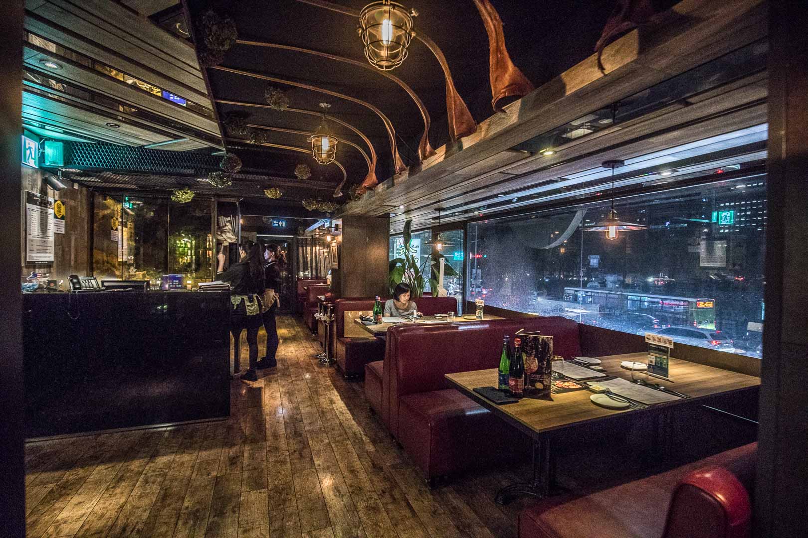 市府站美食,艾朋牛排餐酒館,台北美食,台北捷運美食,台北牛排,信義區美食,信義區牛排,信義區聚餐