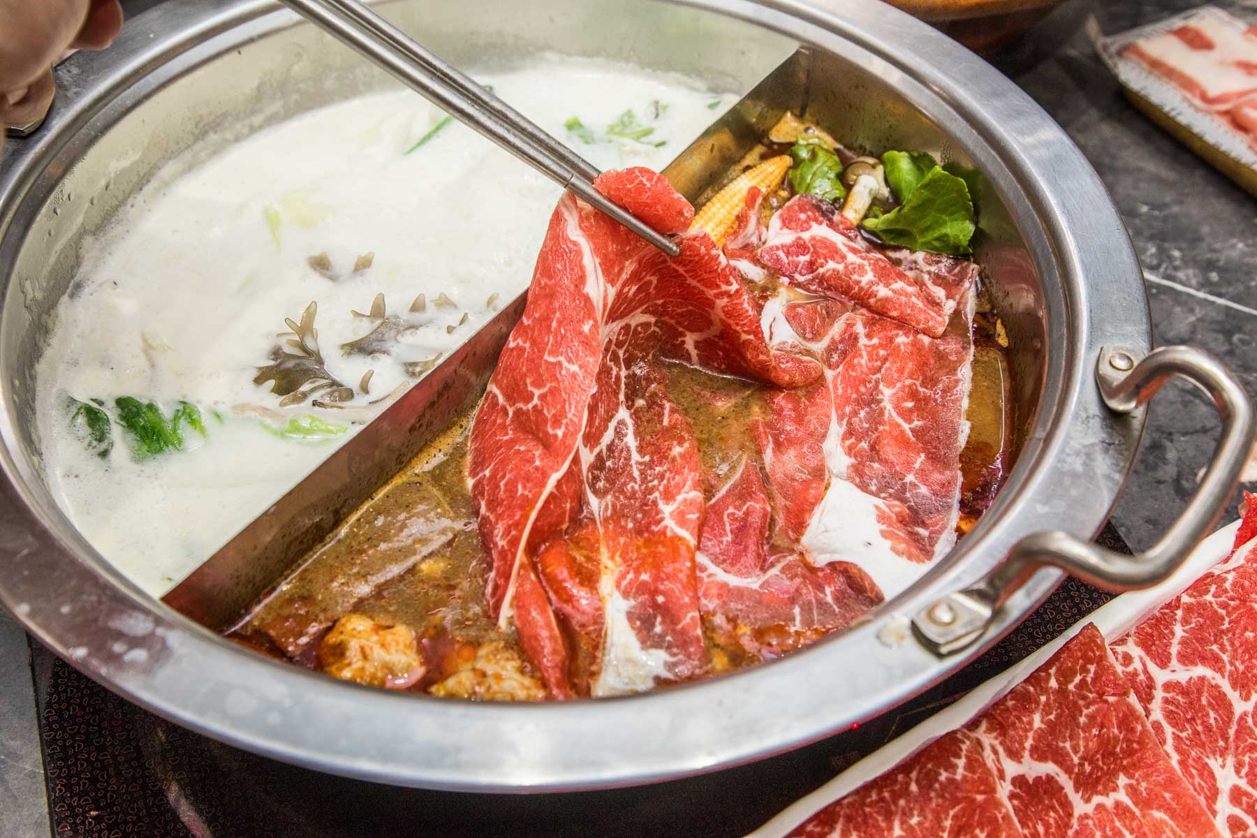 中和環球購物中心美食,中和美食,中和吃到飽,中和鍋物吃到飽,中和麻辣鍋吃到飽,八海食潮當代鍋物,中和Global Mall環球購物中心