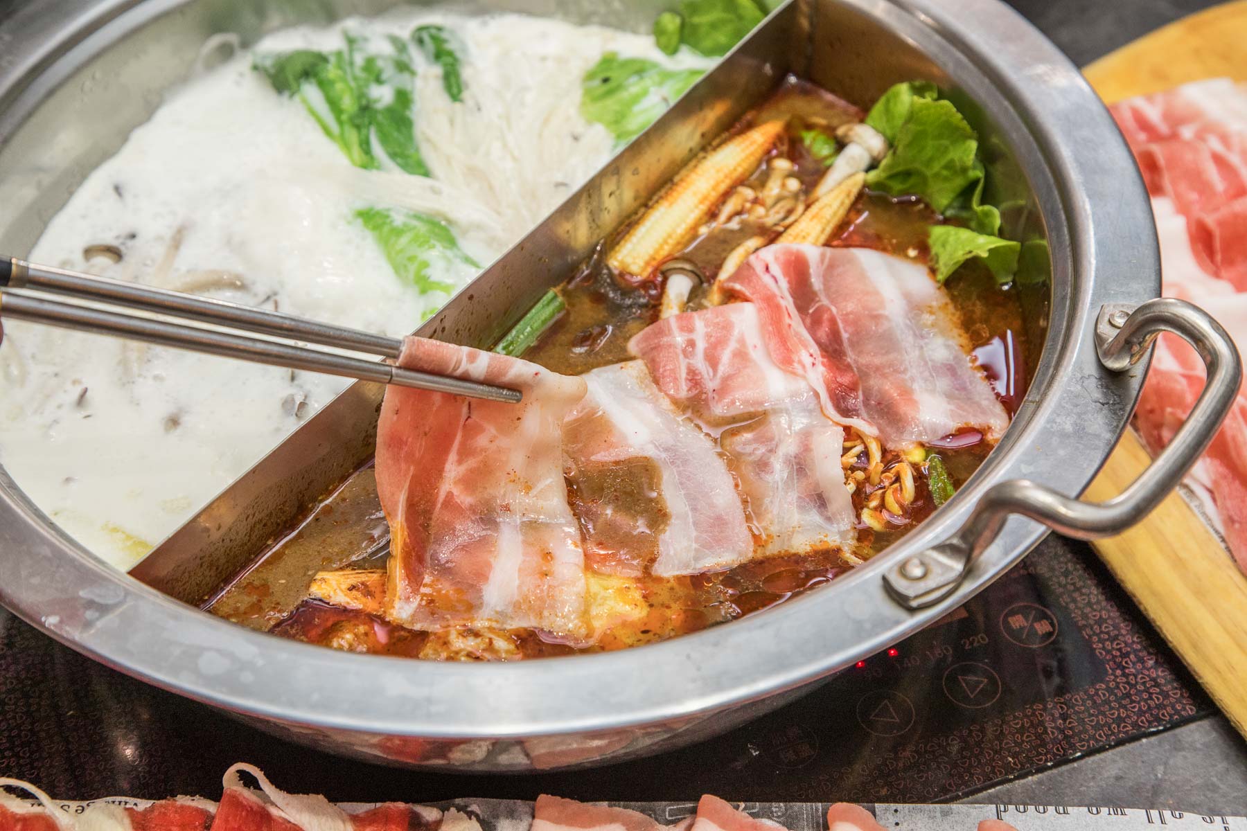 中和環球購物中心美食,中和美食,中和吃到飽,中和鍋物吃到飽,中和麻辣鍋吃到飽,八海食潮當代鍋物,中和Global Mall環球購物中心