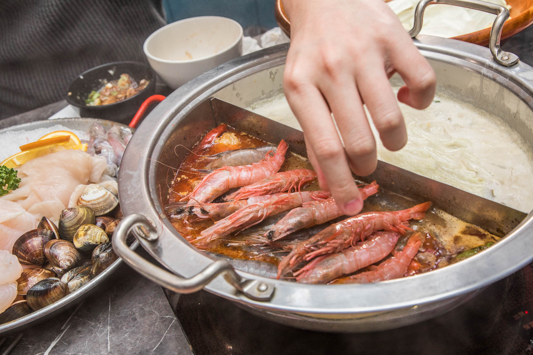 中和環球購物中心美食,中和美食,中和吃到飽,中和鍋物吃到飽,中和麻辣鍋吃到飽,八海食潮當代鍋物,中和Global Mall環球購物中心