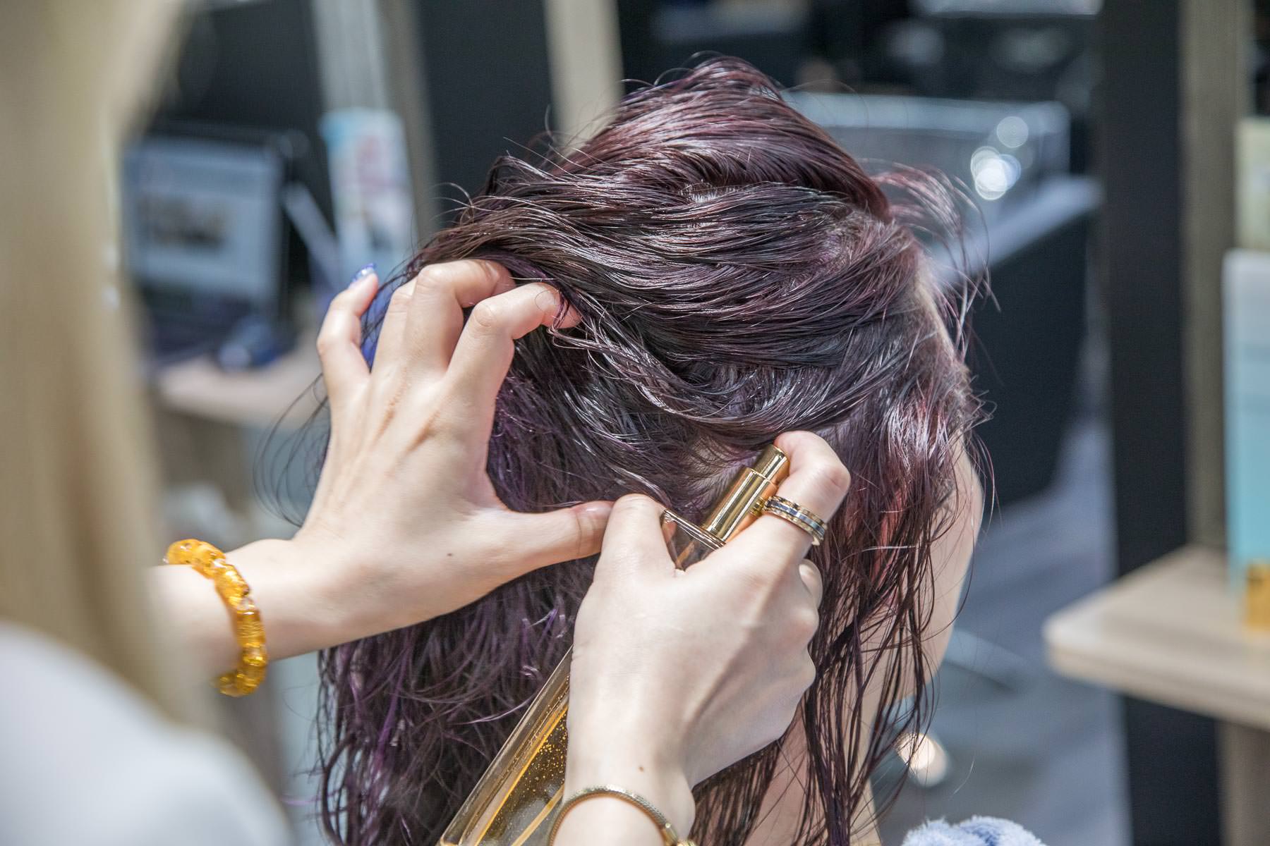 台北美髮,台北髮型設計,台北車站髮型設計,A Hair Salon,台北車站A Hair Salon,設計師Aileen,染髮,髮色