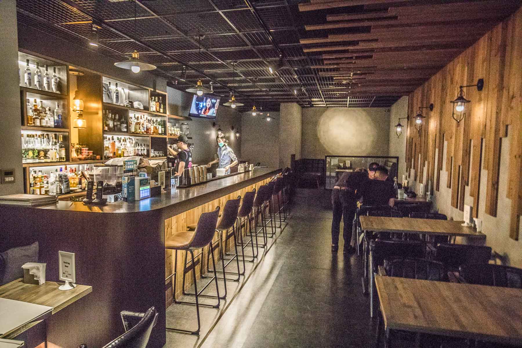 台北酒吧,台北小酌,台北喝酒,台北酒驛Turnout Taipei,台北酒驛,台北居酒屋,台北捷運美食,台北調酒,台北酒吧推薦