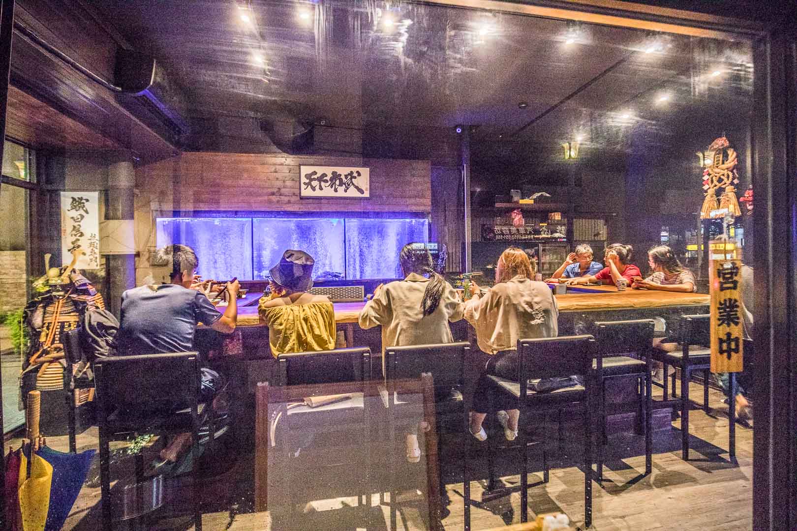 中壢活海鮮,中壢龍蝦拉麵,織田信長拉麵,中壢織田信長,桃園織田信長拉麵,中壢美食,桃園美食,桃園拉麵,桃園必吃,中壢拉麵,中壢必吃