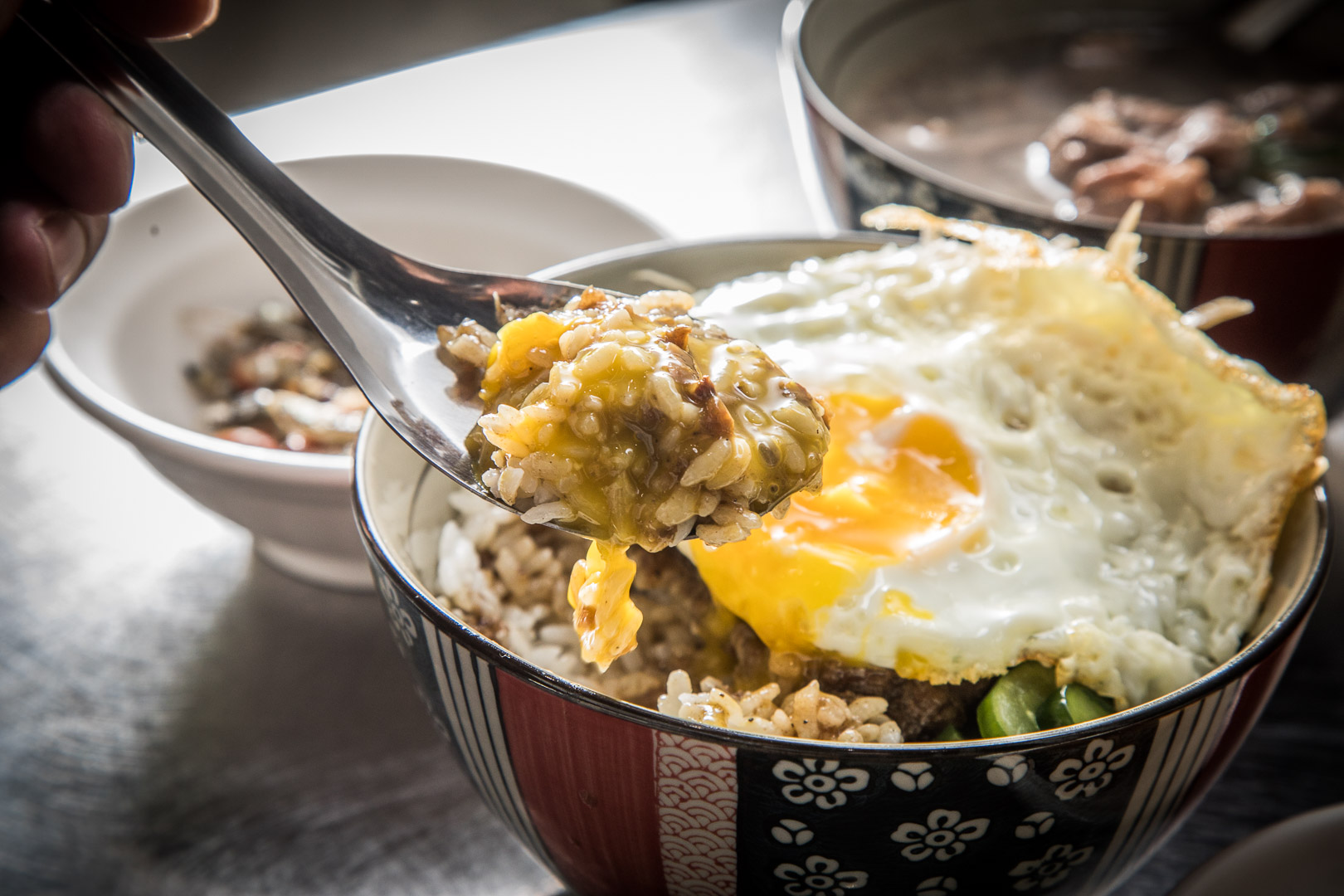 台北牛肉湯,遼寧夜市美食,遼寧夜市牛肉湯,台北肉燥飯,台北牛肉肉燥飯,老牛牛肉肉燥飯