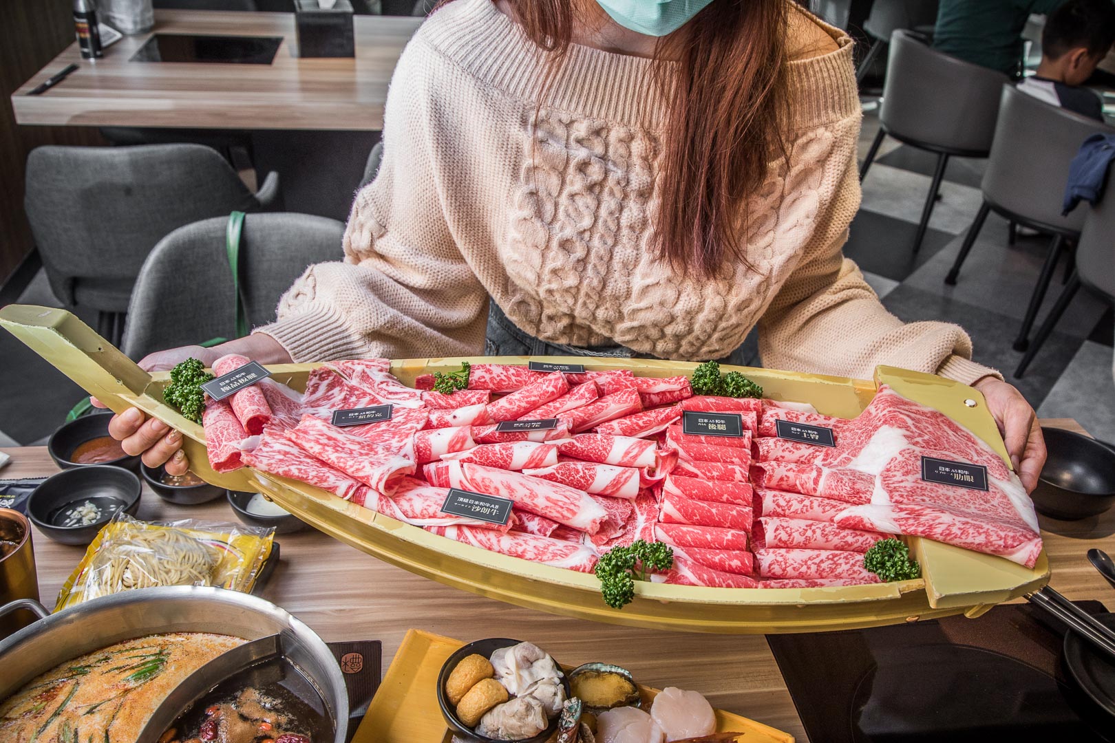 中壢海鮮火鍋,中壢美食,桃園美食,桃園火鍋,中壢火鍋,大魔大滿足鍋物-中壢環北店,中壢和牛火鍋,桃園和牛火鍋
