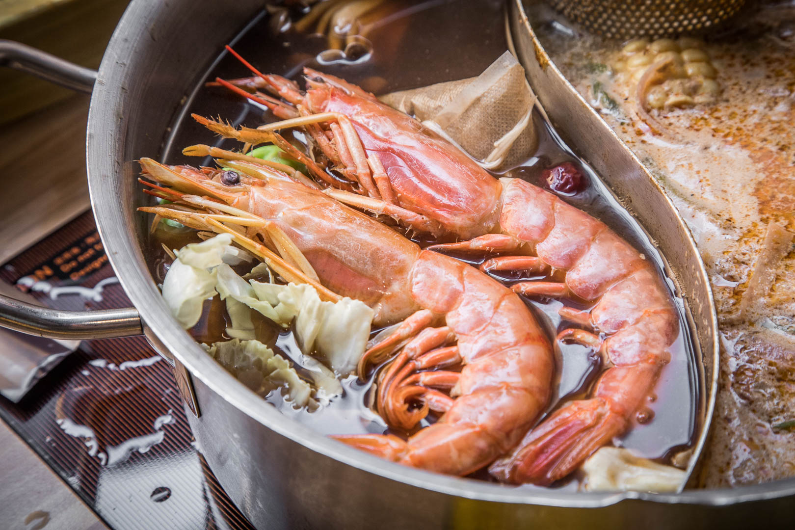 中壢海鮮火鍋,中壢美食,桃園美食,桃園火鍋,中壢火鍋,大魔大滿足鍋物-中壢環北店,中壢和牛火鍋,桃園和牛火鍋