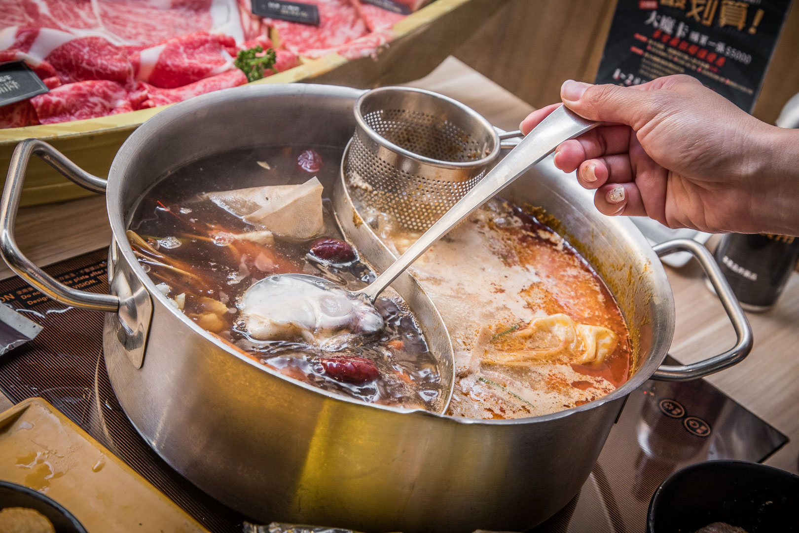 中壢海鮮火鍋,中壢美食,桃園美食,桃園火鍋,中壢火鍋,大魔大滿足鍋物-中壢環北店,中壢和牛火鍋,桃園和牛火鍋