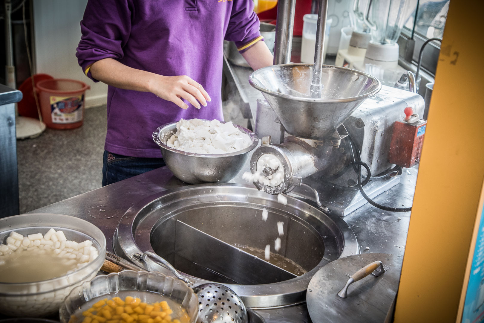 鹿港美食,彰化小吃,鹿港老街美食,鹿港必吃,鹿港小吃,鹿港冰品,鹿港湯圓,鹿港豆花,彰化湯圓,鹿鼎記三色湯圓,彰化美食