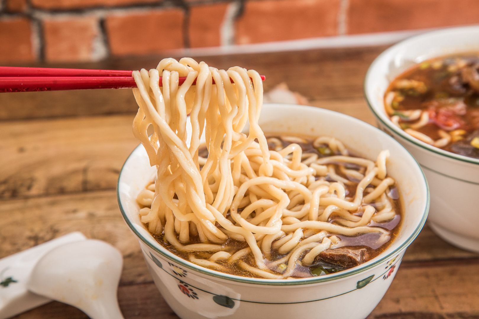 中壢外帶,中壢牛肉麵,中壢蕃茄牛肉麵,桃園牛肉麵推薦,牛肉傳奇,中壢美食,桃園美食,桃園外帶美食