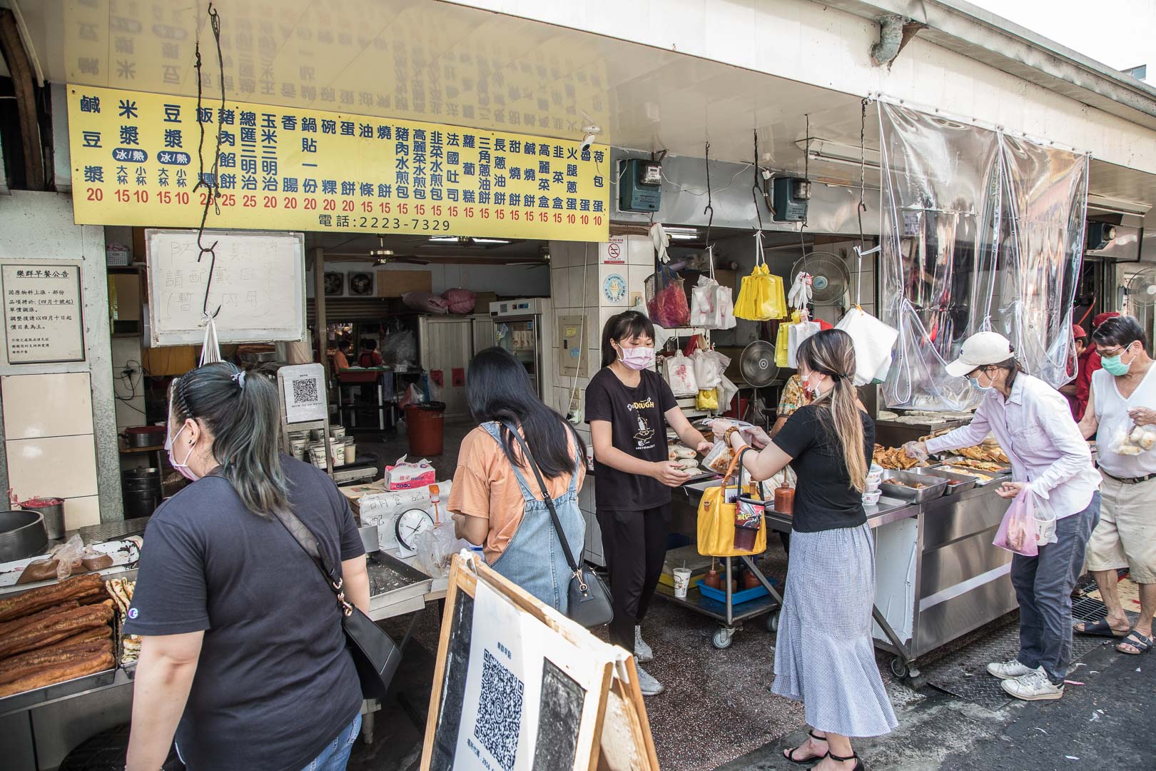 台中第五市場美食,台中早餐,台中第五市場早餐,台中早餐店,樂群早餐,樂群早餐店,台中活蝦,台中美食,台中必吃,台中小吃