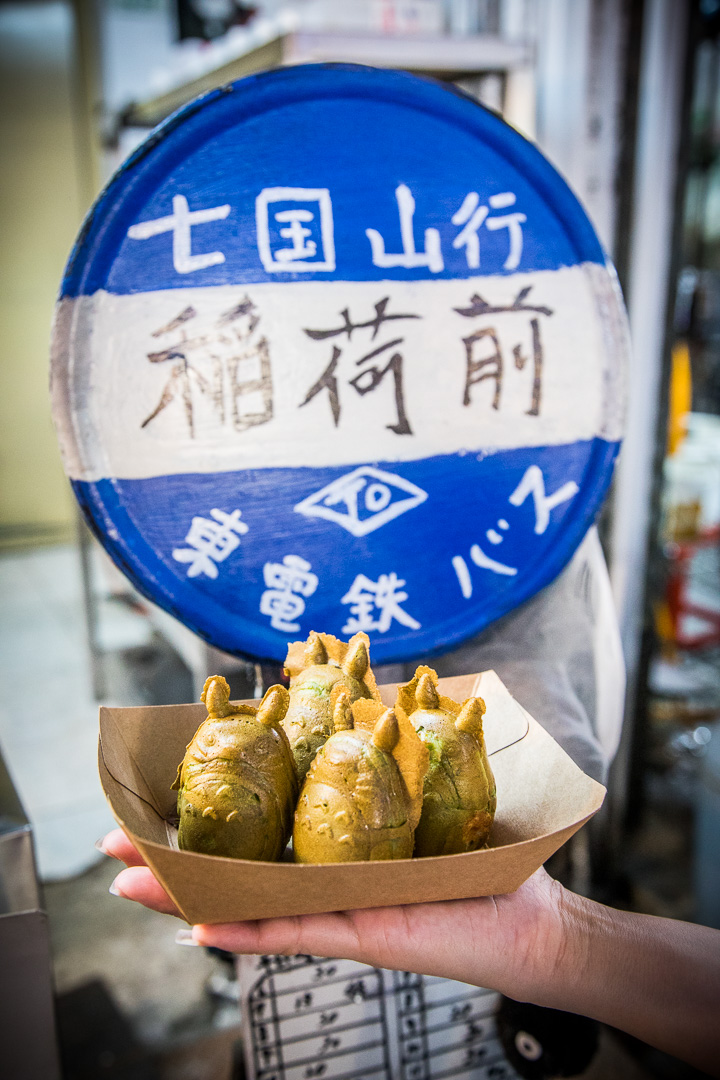 士林夜市美食,士林美食,台北雞蛋糕,台北龍貓雞蛋糕,士林夜市雞蛋糕,士林龍貓雞蛋糕,咬一口脆皮雞蛋糕,台北美食