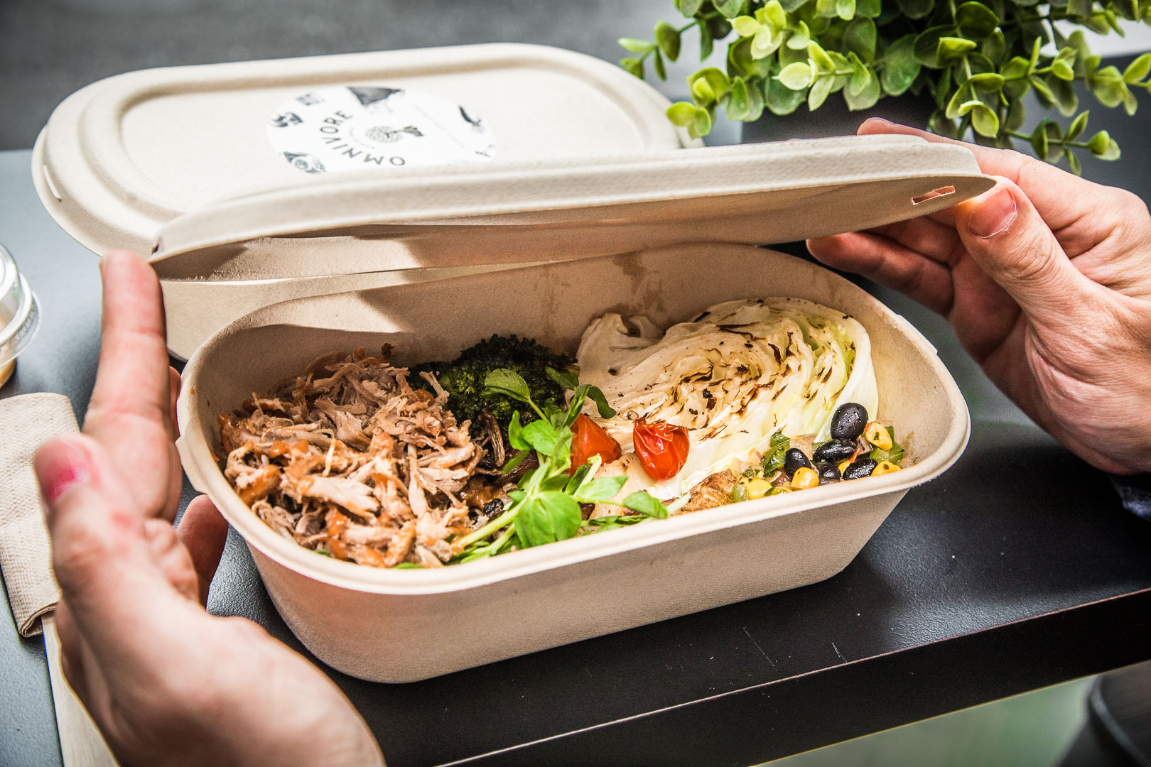 OMNIVORE雜食者,Omnivore takeout南京三民店,Omnivore takeout,台北健康餐盒,台北餐盒,民生社區餐盒,南京三民外帶外送,台北美食,台北便當,OMNIVORE雜食者 （原小初芽）