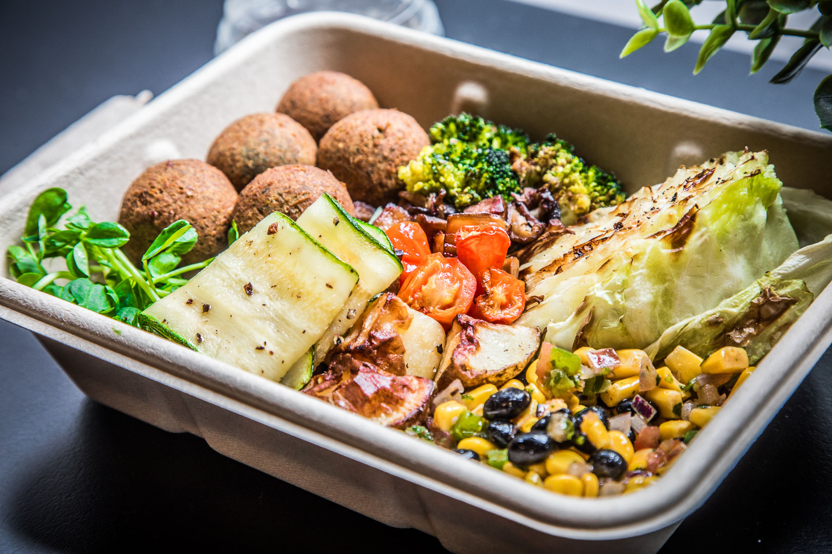 OMNIVORE雜食者,Omnivore takeout南京三民店,Omnivore takeout,台北健康餐盒,台北餐盒,民生社區餐盒,南京三民外帶外送,台北美食,台北便當,OMNIVORE雜食者 （原小初芽）