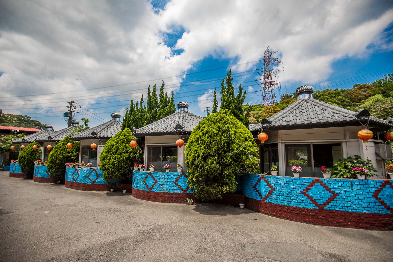 桃園虎頭山土雞城,桃園父親節餐廳,桃園KTV,桃園聚餐,桃園母親節餐廳,桃園土雞,虎頭山土雞城 @大手牽小手。玩樂趣