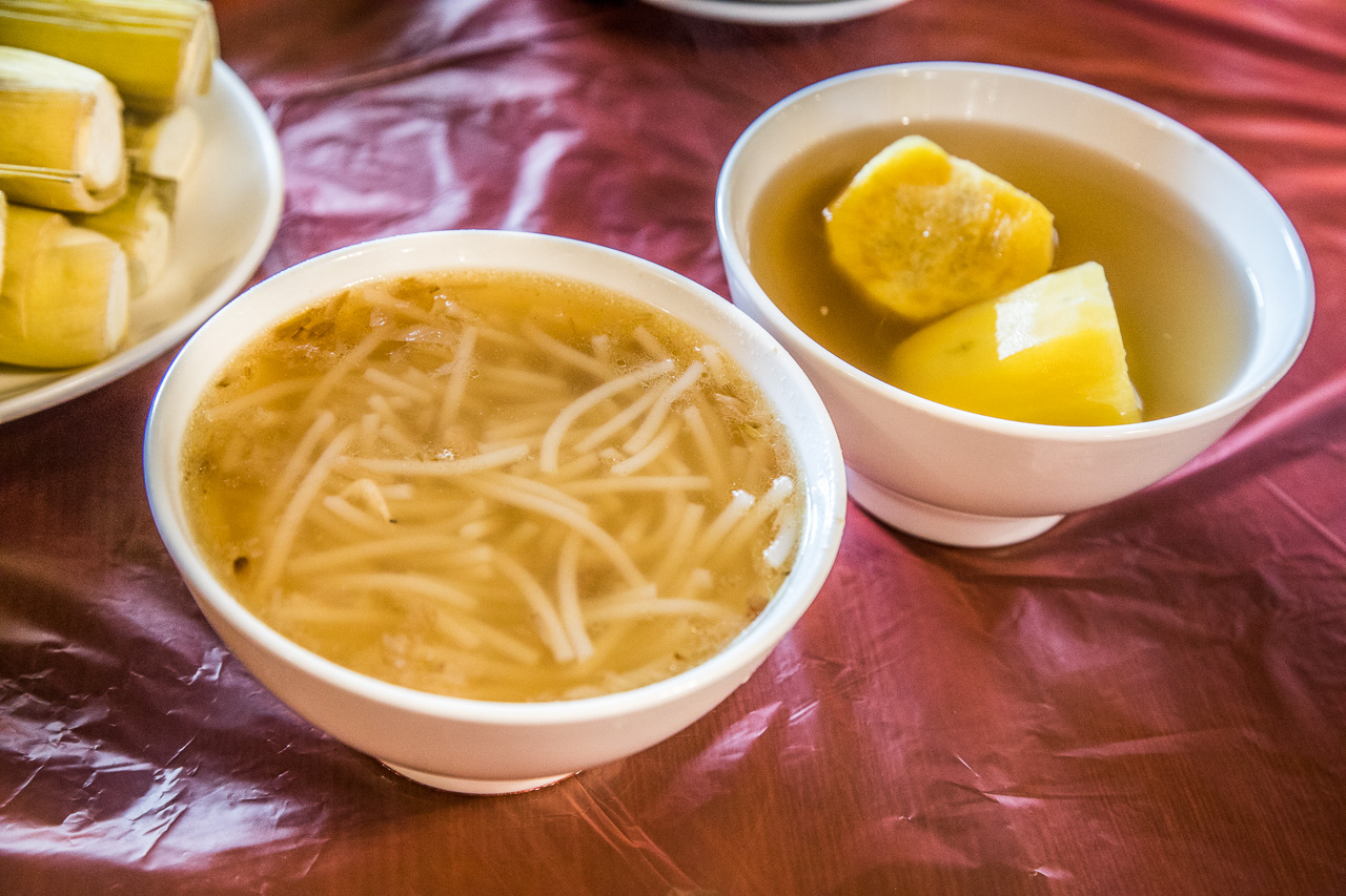 陽明山土雞,冠宸食館