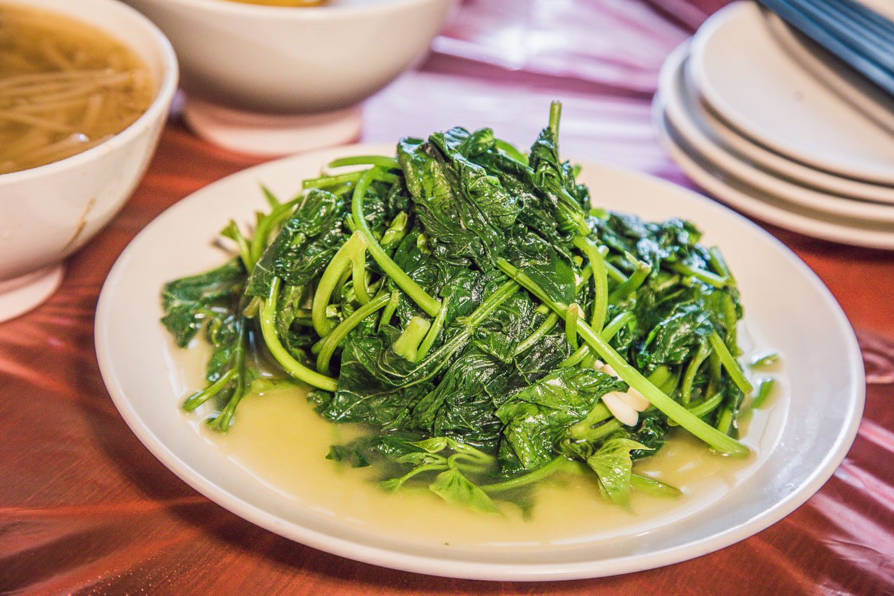 陽明山土雞,冠宸食館