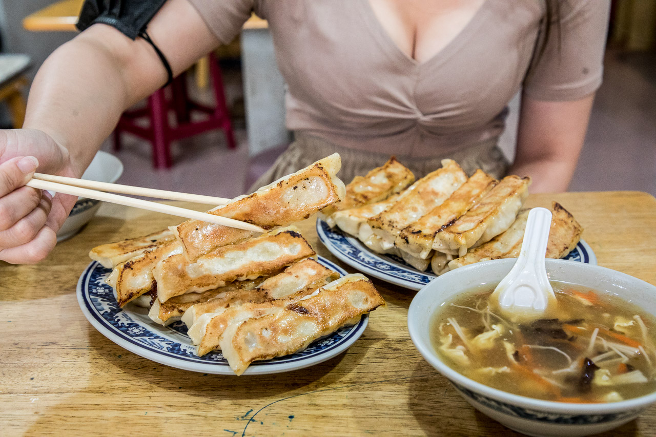 桃園煎餃,中原鍋貼,佳佳香鍋貼水餃專賣店,中壢佳佳香鍋貼水餃專賣店,中壢美食,桃園美食,中原美食,中壢煎餃,中壢鍋貼,桃園鍋貼