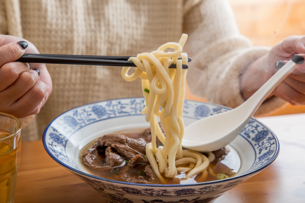 台南海鮮意麵,台南健康餐,邢爺爺料理廚房,台南美食,台南蝦仁飯,台南海鮮粥,台南牛肉麵
