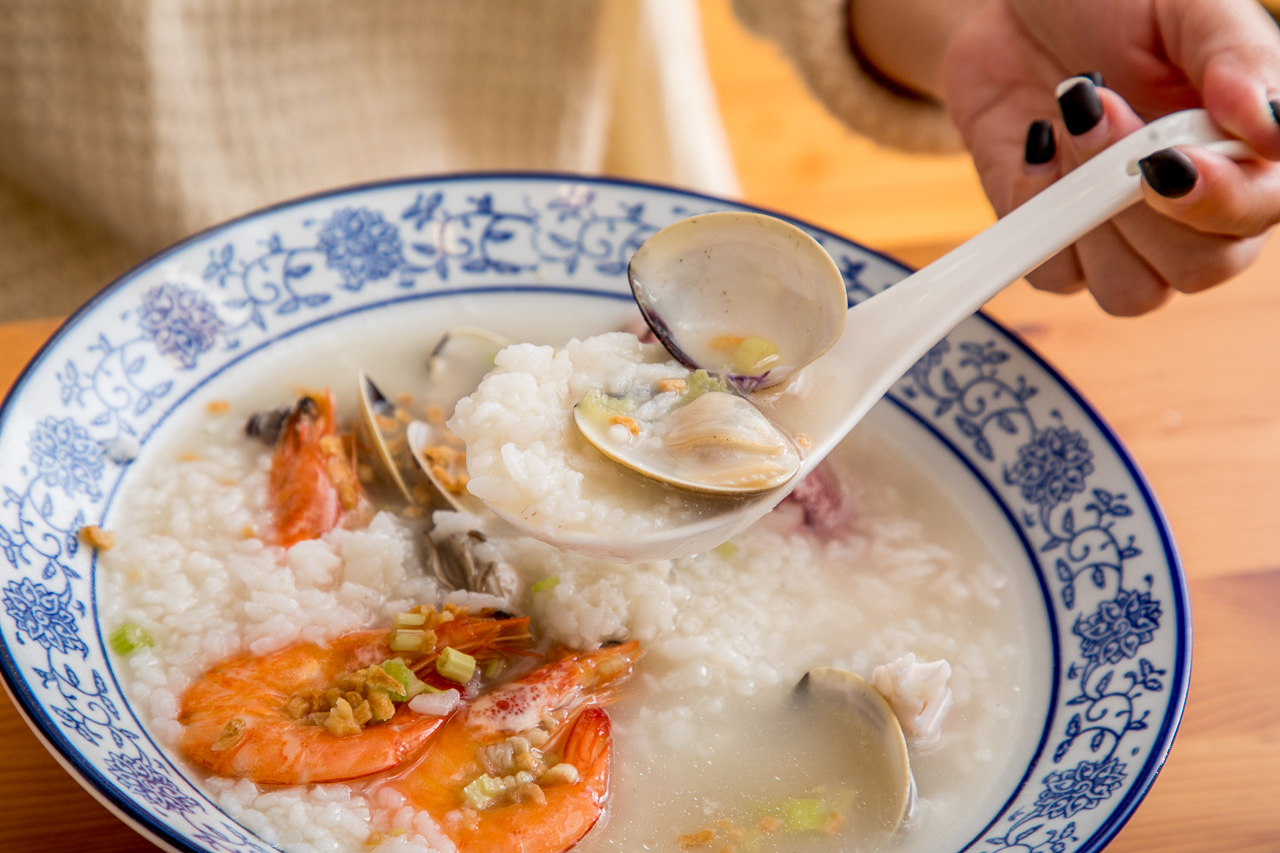 台南海鮮意麵,台南健康餐,邢爺爺料理廚房,台南美食,台南蝦仁飯,台南海鮮粥,台南牛肉麵