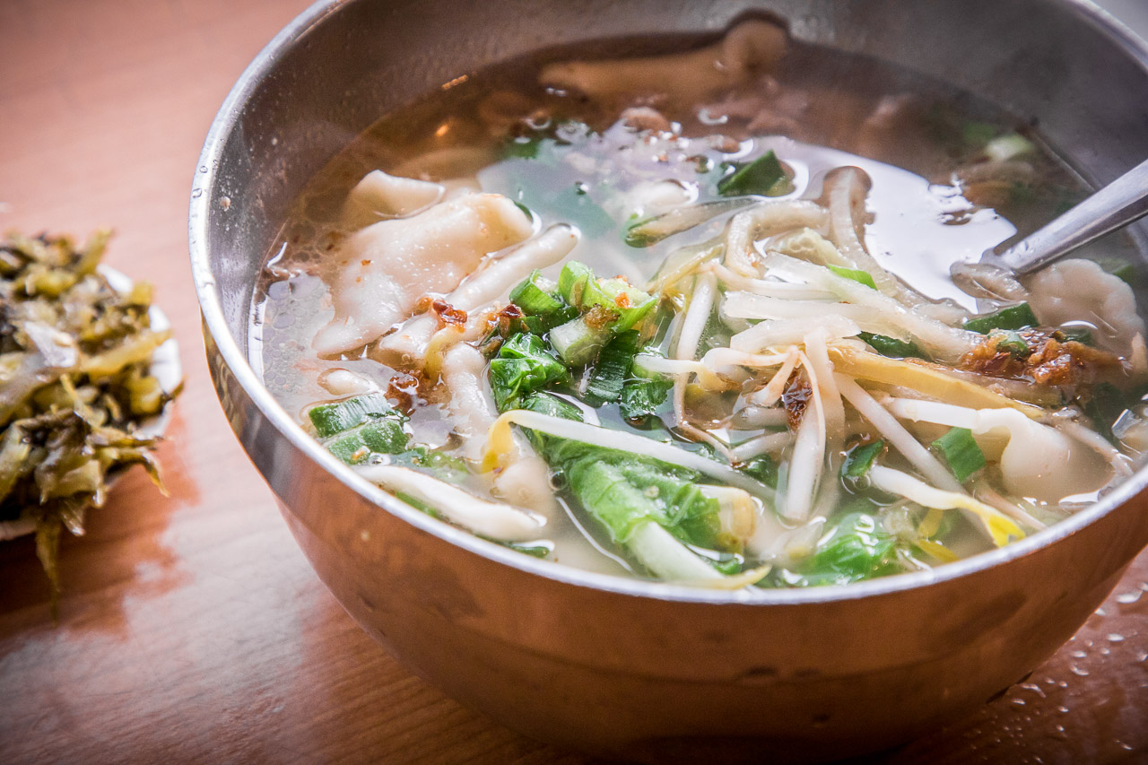 豆花吃到飽,老皮牛肉麵