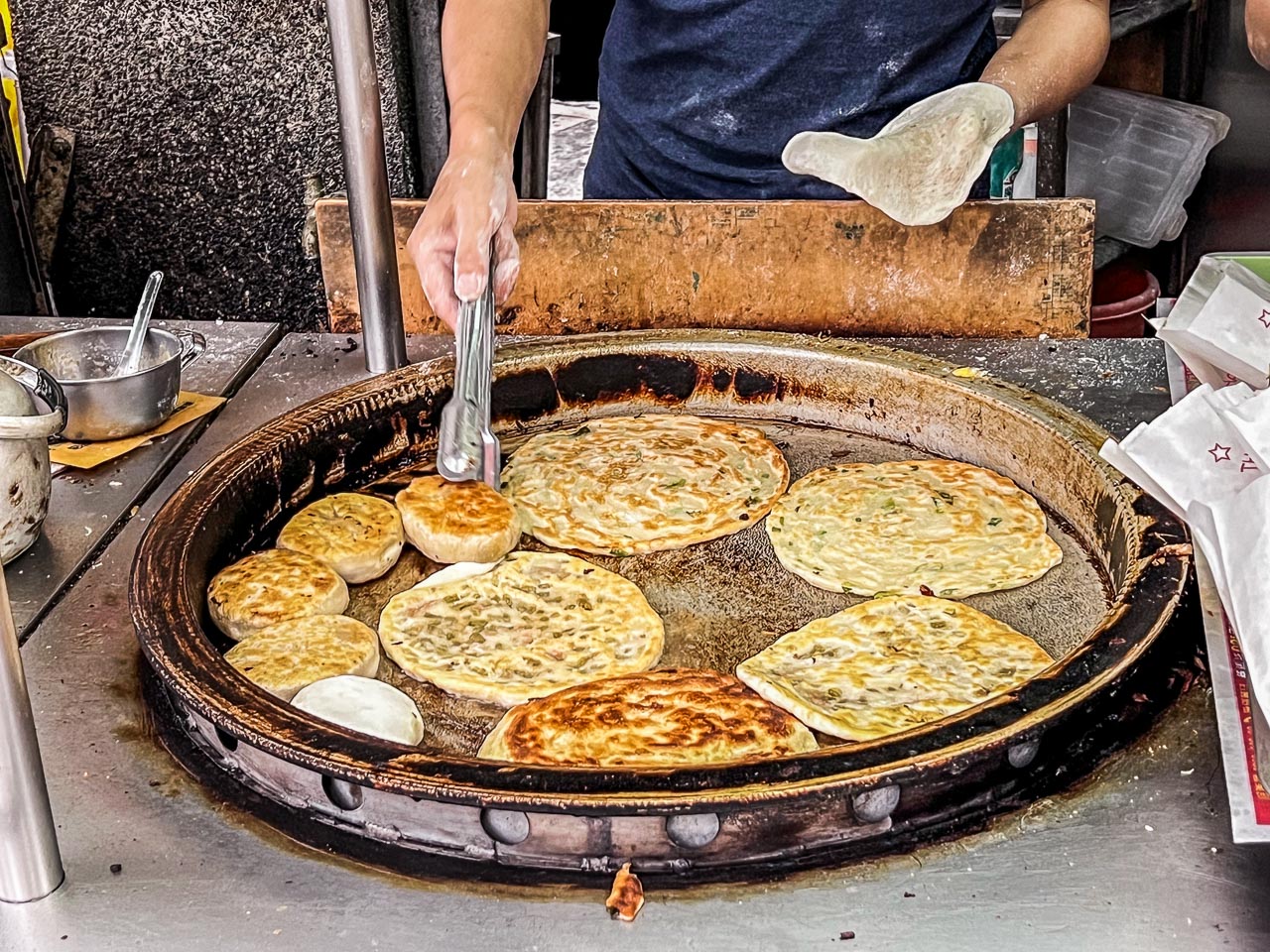 嘉義食尚玩家推薦,瀟湘園蔥油餅,嘉義美食,嘉義小吃,嘉義餡餅 @大手牽小手。玩樂趣