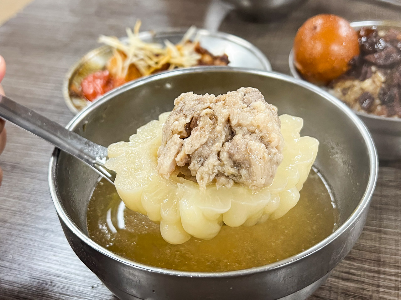 北投中繼市場美食,矮仔財滷肉飯