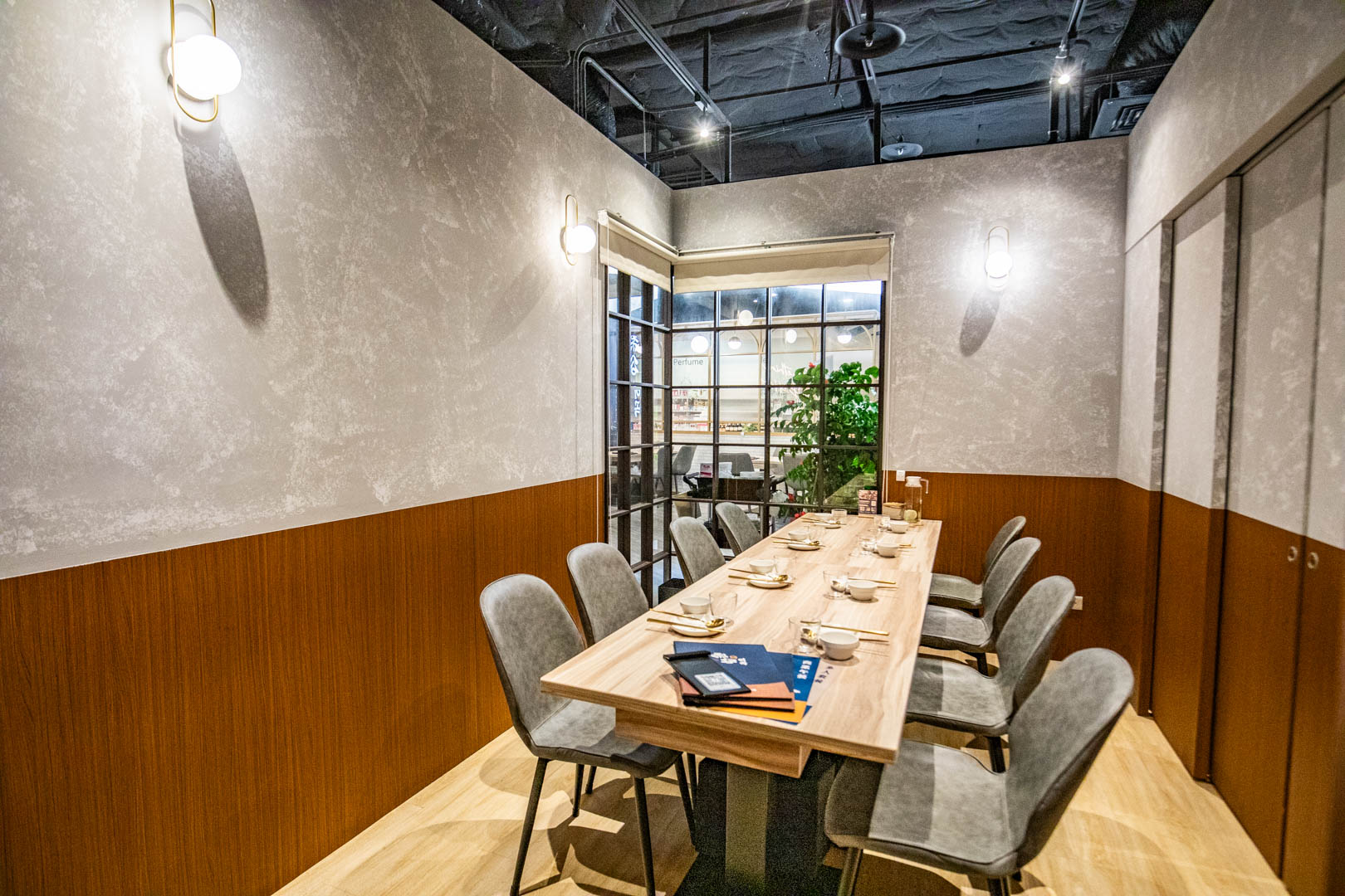 台北韓式料理,梨谷韓式鐵板炭火烤肉信義ATT店