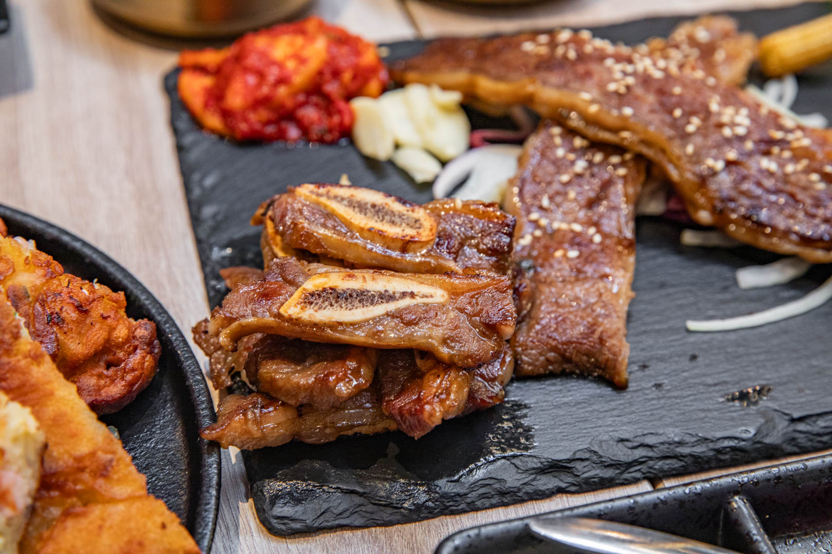 台北韓式料理,梨谷韓式鐵板炭火烤肉信義ATT店
