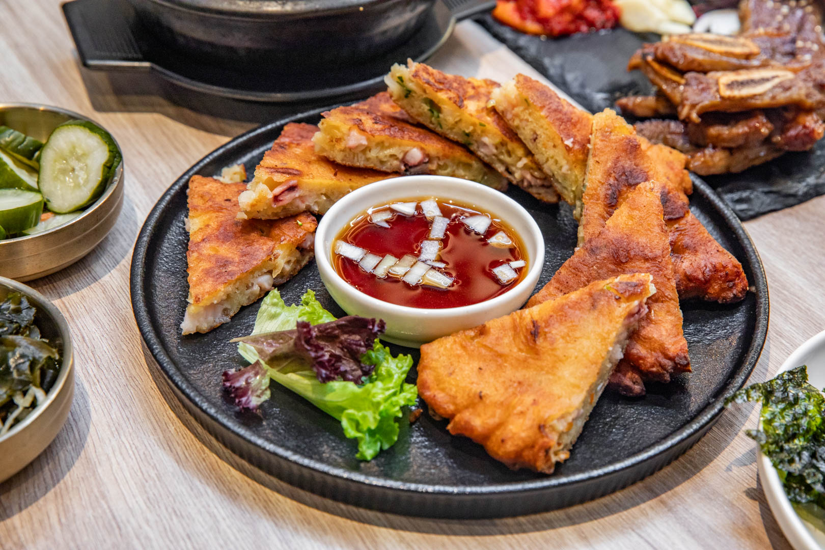 台北韓式料理,梨谷韓式鐵板炭火烤肉信義ATT店