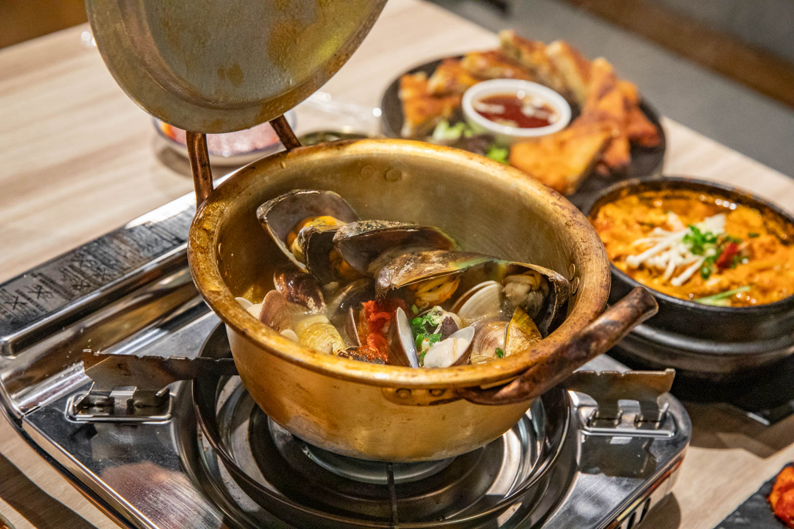 台北韓式料理,梨谷韓式鐵板炭火烤肉信義ATT店