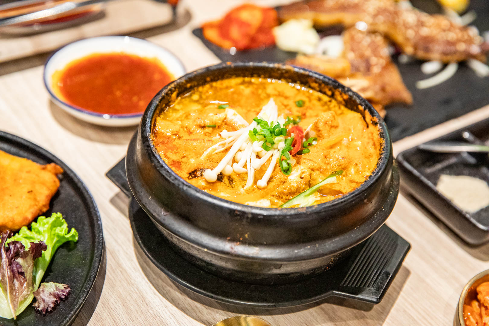 台北韓式料理,梨谷韓式鐵板炭火烤肉信義ATT店