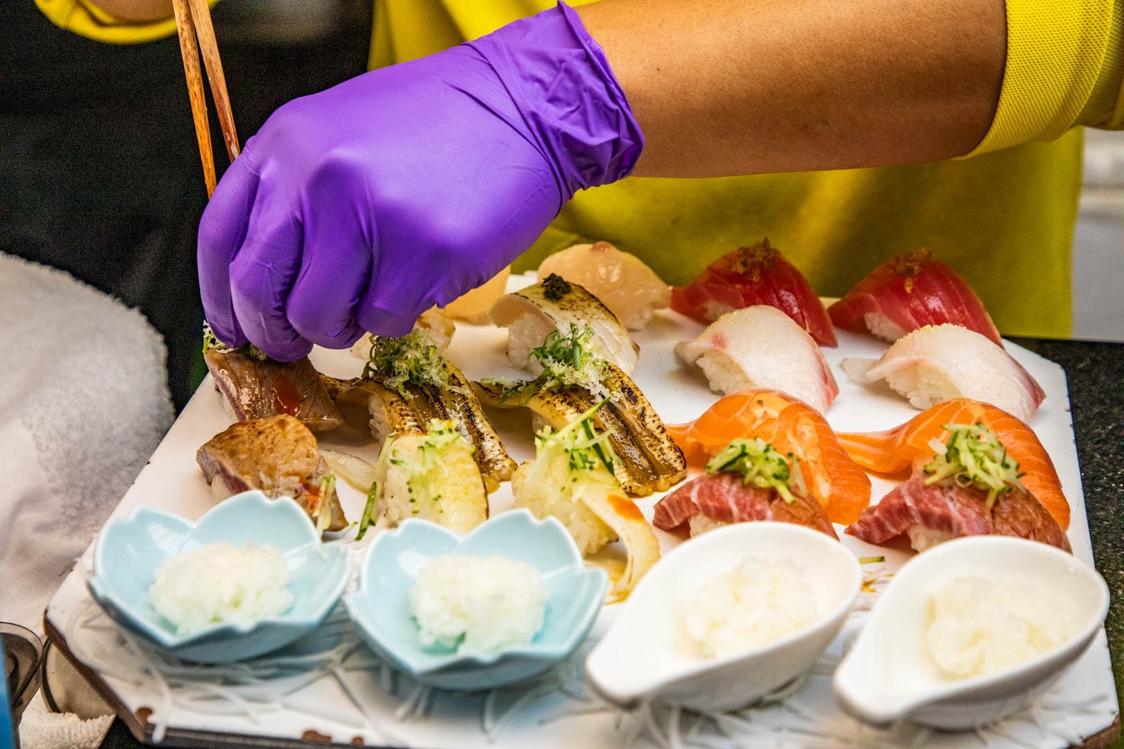 東港華僑市場美食,東港魚莊生魚片專賣店