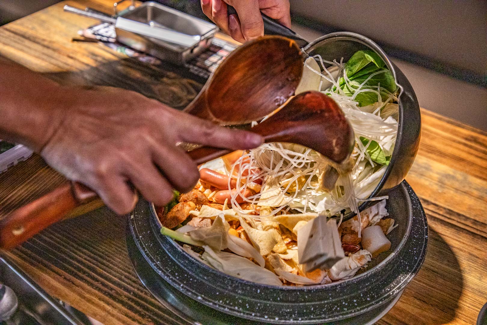 台北吃到飽,甩鍋雞韓式炒雞吃到飽西門店