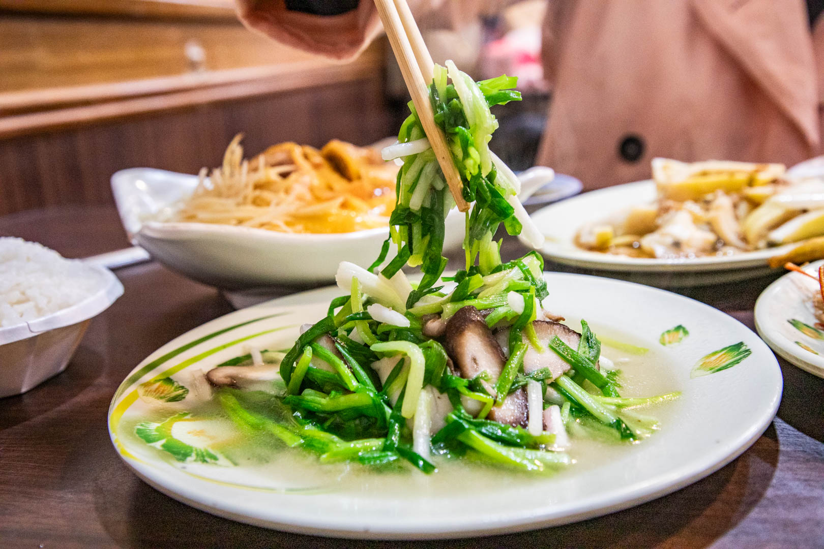 烏來美食,烏來餐廳,山地美食屋