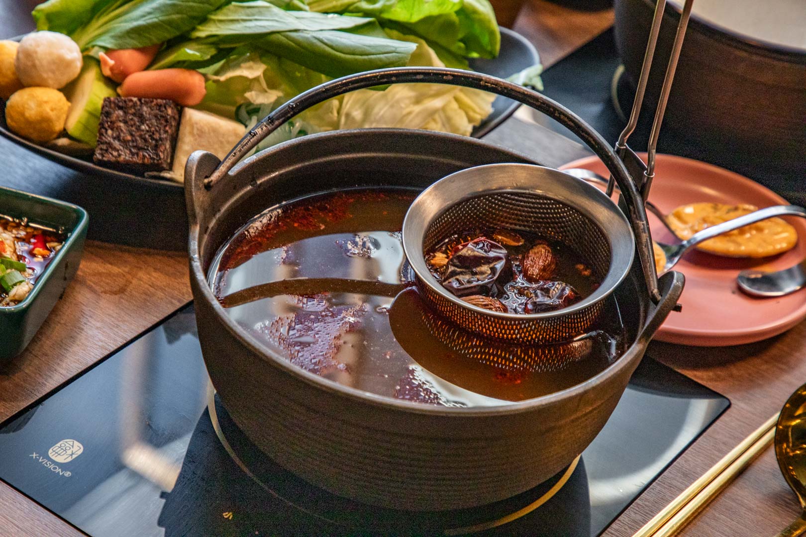 桃園火鍋,金蒔鍋物-桃園站前店