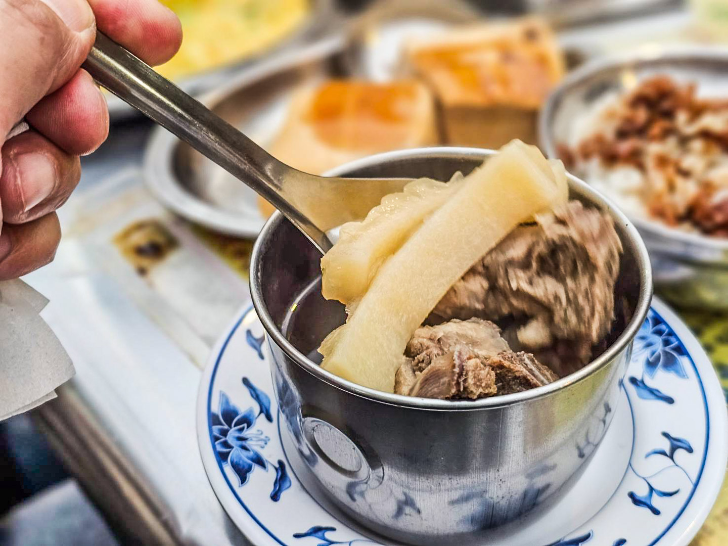 寧夏夜市美食,方家雞肉飯
