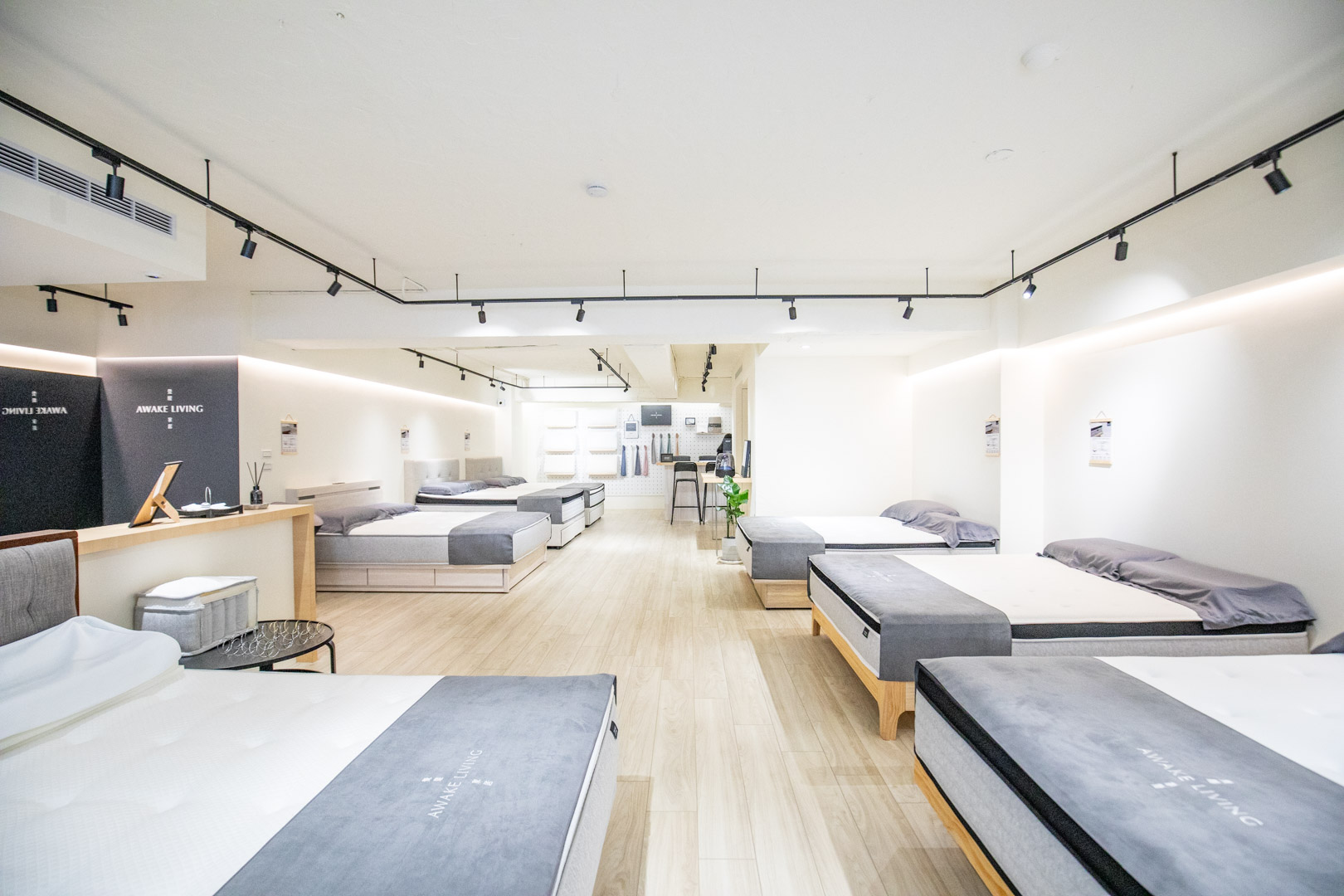 台灣製床墊推薦,床墊推薦,覺醒家居 Awake Living 台北大安體驗店,覺醒家居台北大安體驗店,覺醒家居,床墊試躺 @大手牽小手。玩樂趣