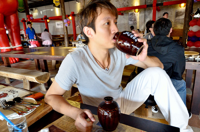  @大手牽小手。玩樂趣