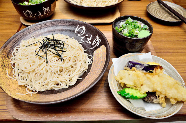  @大手牽小手。玩樂趣